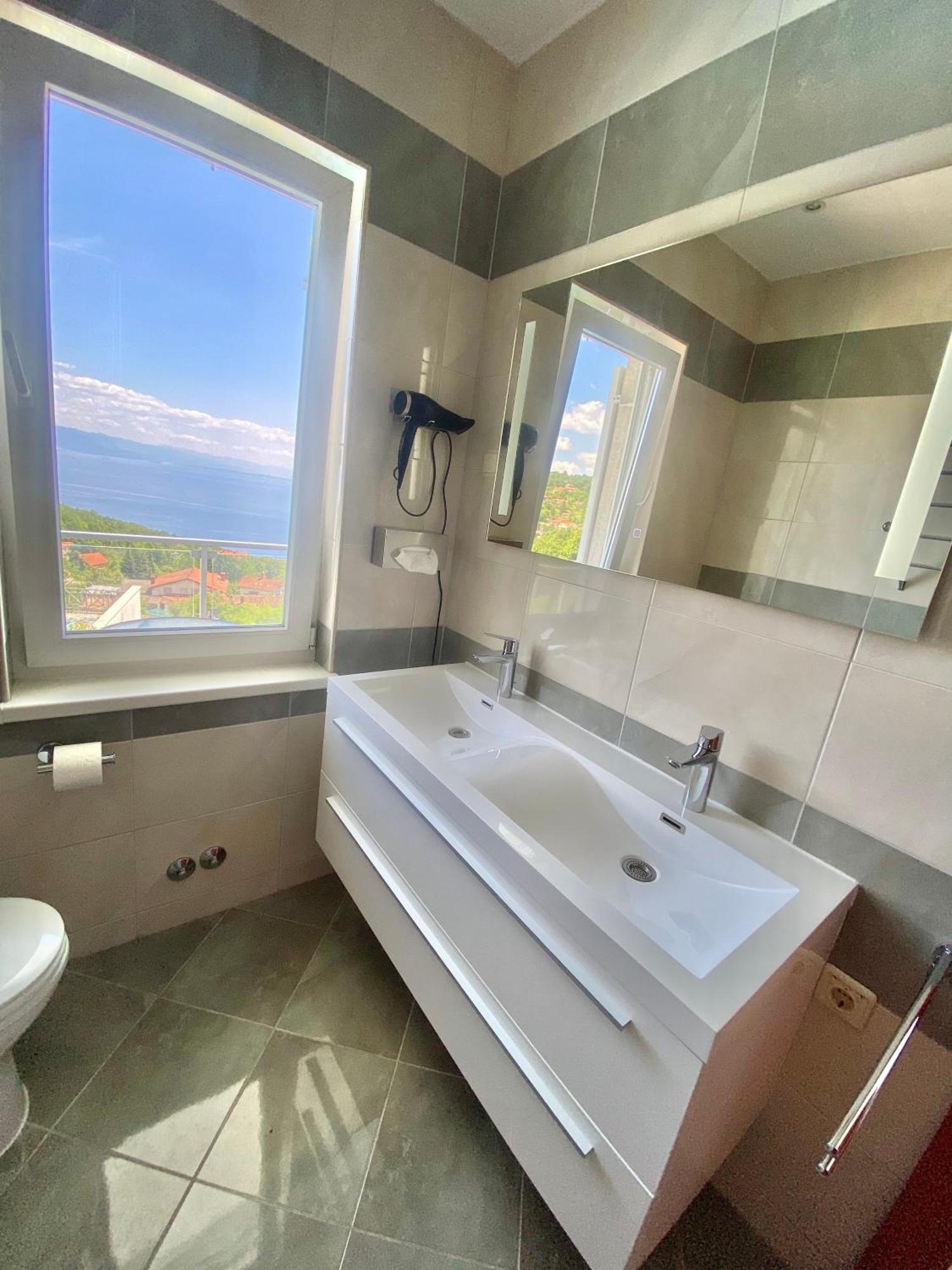 Luxury Villa Eternity - Marvelous Sea View - Box Spring Beds - Opatija-폴차네 외부 사진