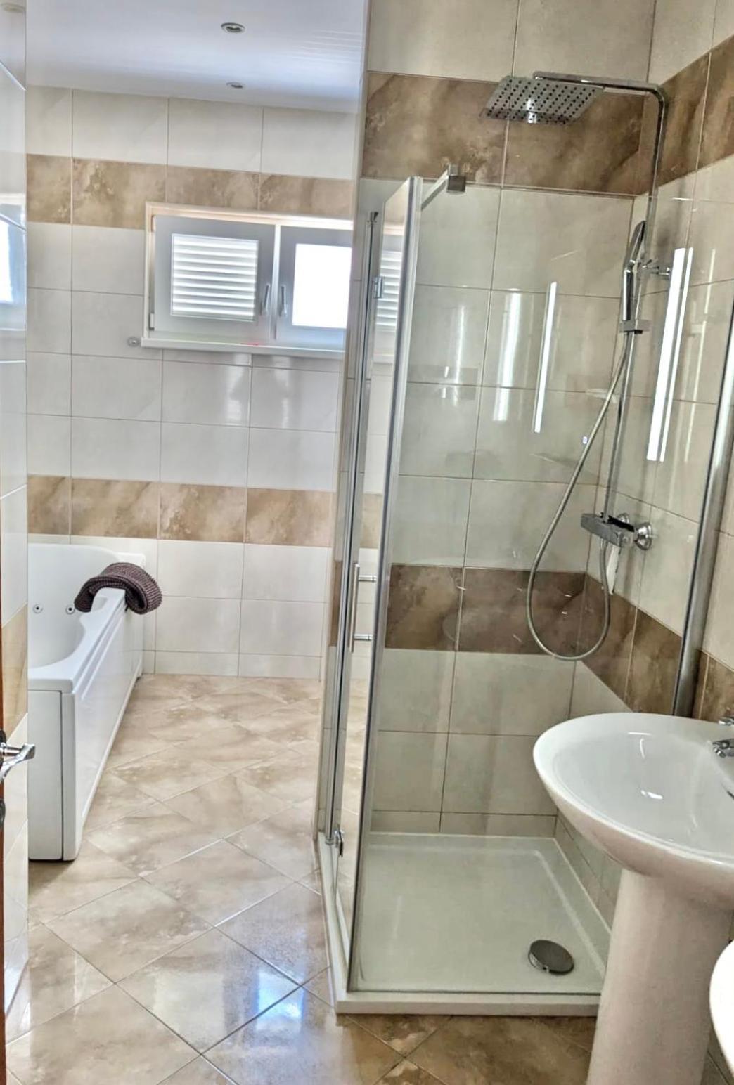 Luxury Villa Eternity - Marvelous Sea View - Box Spring Beds - Opatija-폴차네 외부 사진