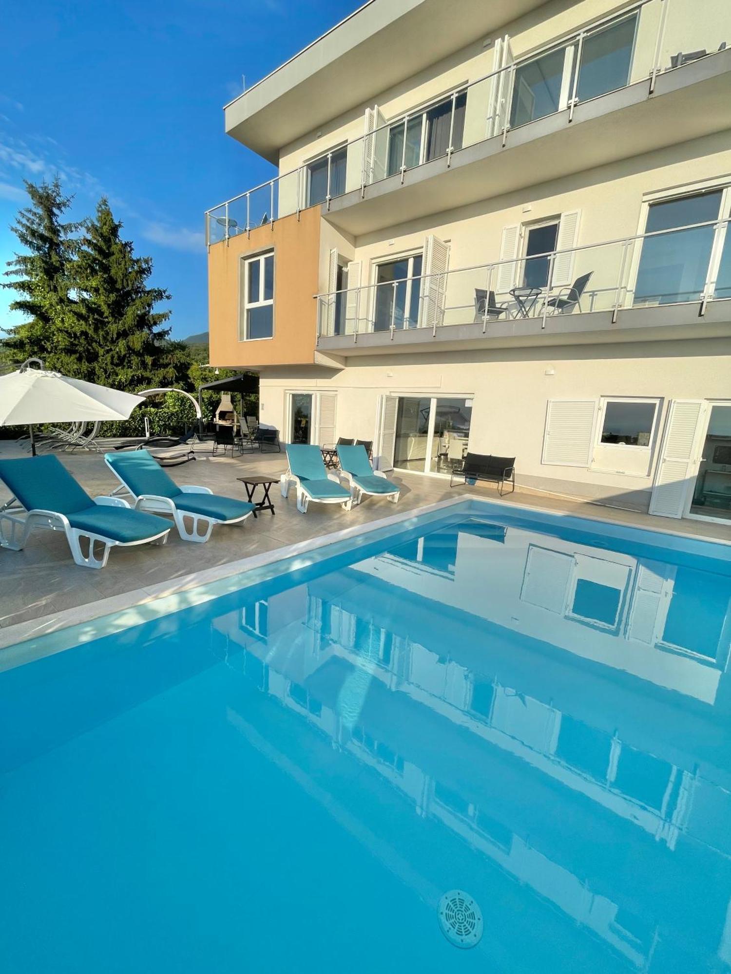 Luxury Villa Eternity - Marvelous Sea View - Box Spring Beds - Opatija-폴차네 외부 사진