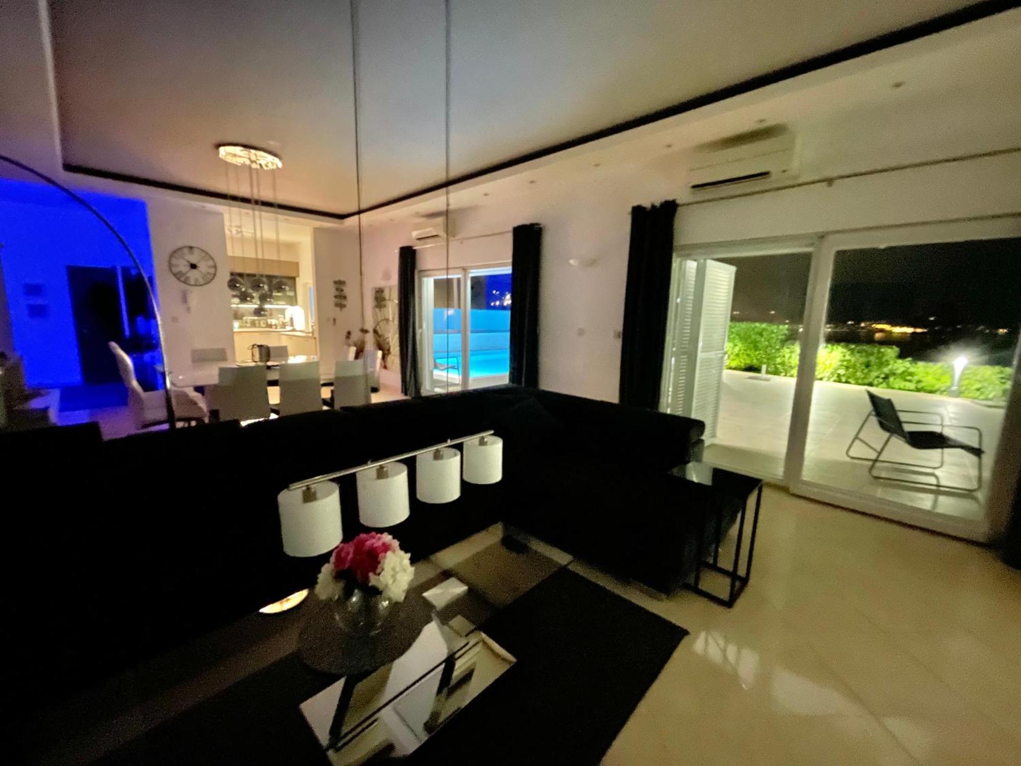 Luxury Villa Eternity - Marvelous Sea View - Box Spring Beds - Opatija-폴차네 외부 사진